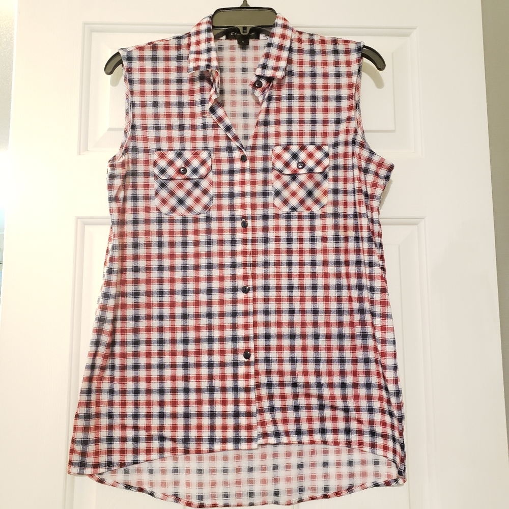 Checkered collared sleeveless top